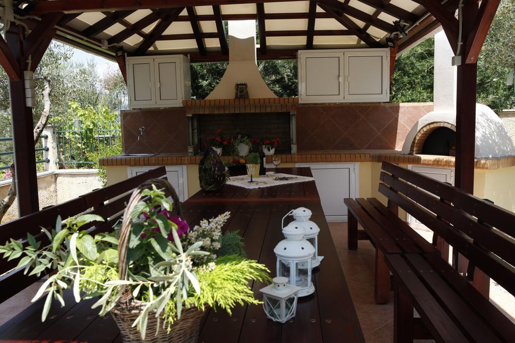 ניקיטי Sofia Luxury Maisonettes מראה חיצוני תמונה